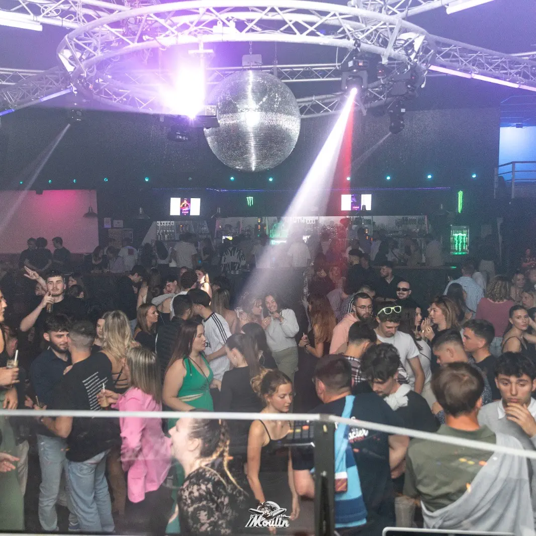 Discothèque boite de nuit Le moulin Juch (3)