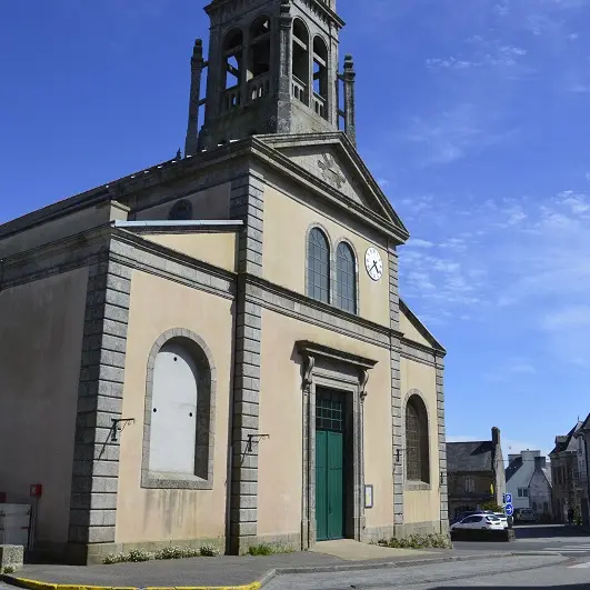 Eglise St Enéour PLonéour Lanvern Pays bigouden