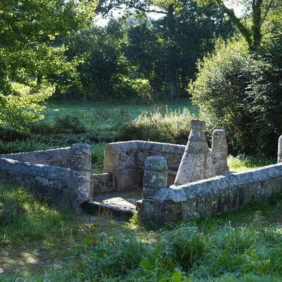 Fontaine St Jean-Plouaret3 © B. Bègne-Région Bretagne