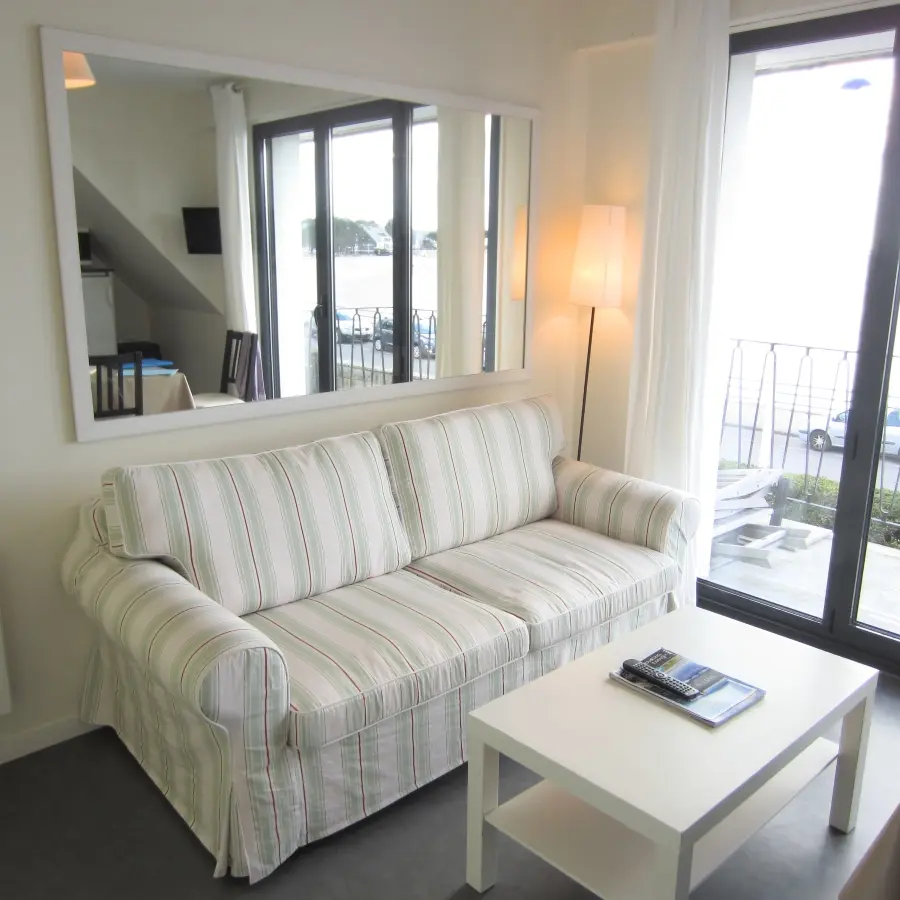 Hostiou-Salon-Marie