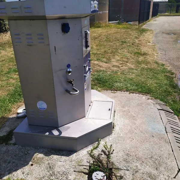 PCH Borne de services  Rue du Pont Névez 1 PAYS BIGOUDEN