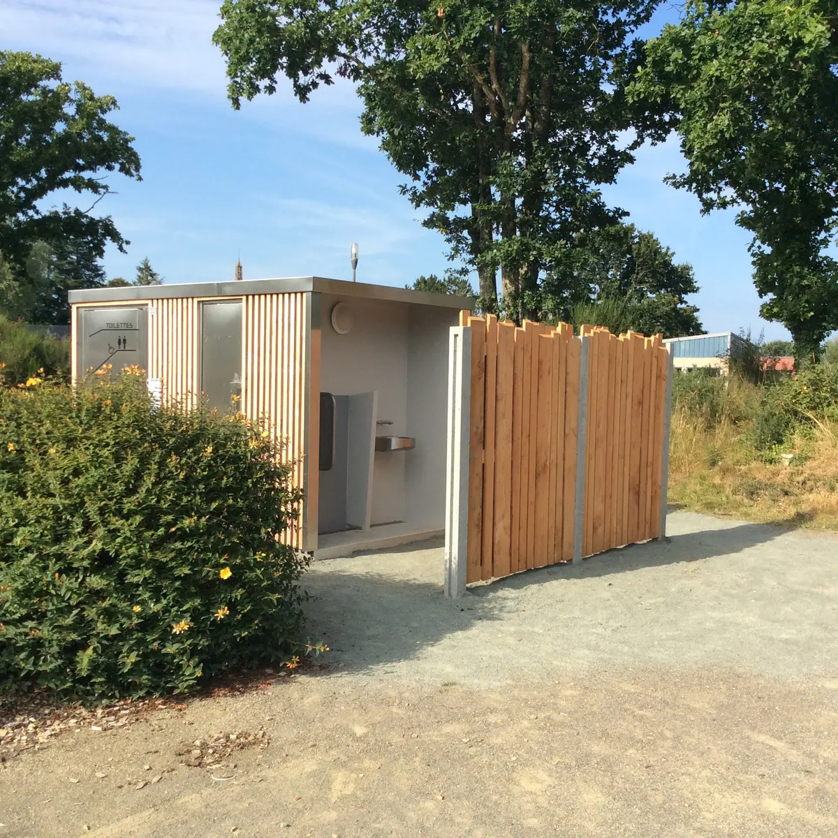 aire camping car Plouaret 2024 - les sanitaires