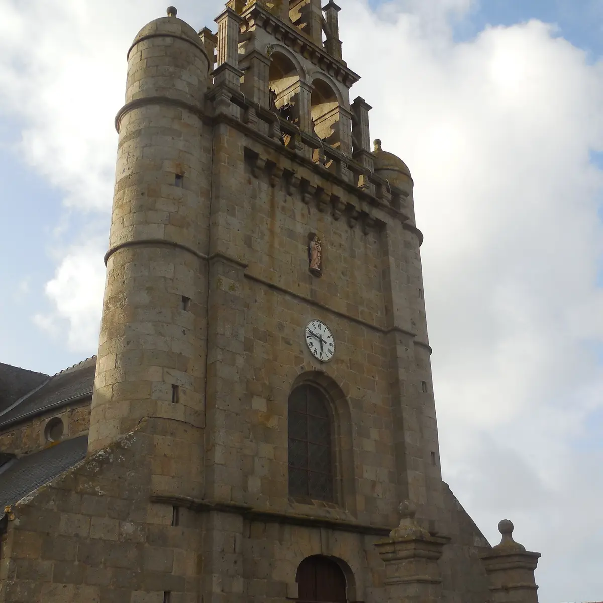 facade église Saint Georges Pleubian