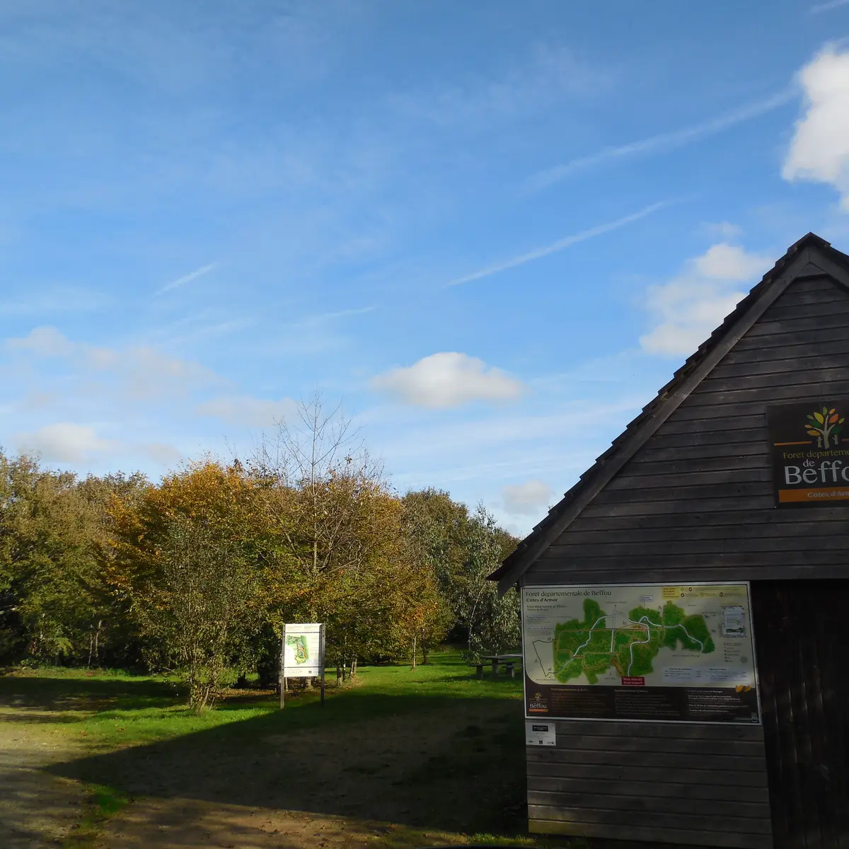hangar arboretum Beffou