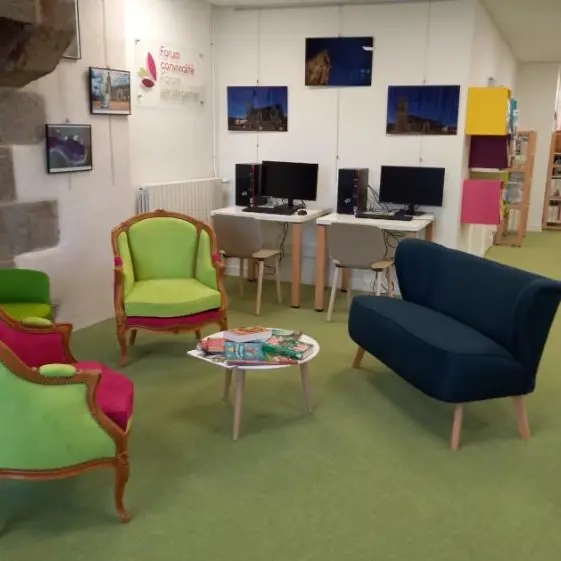 forum de convivialité de la médiathèque
