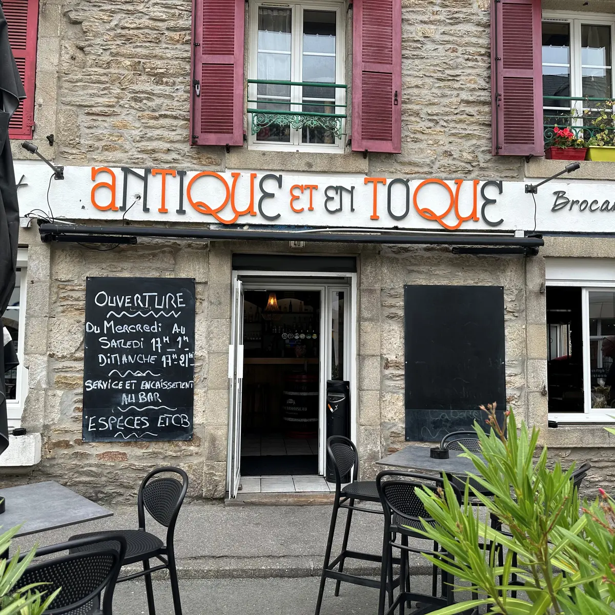photo 1 Antique et en Toque
