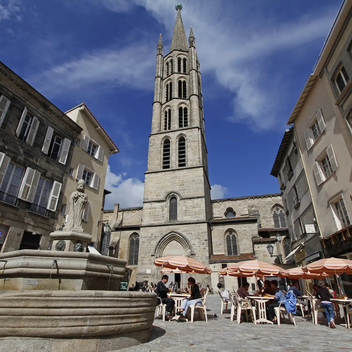 Place Saint Michel des Lions