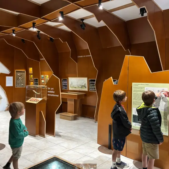 Espace muséographique Teyjat - Famille