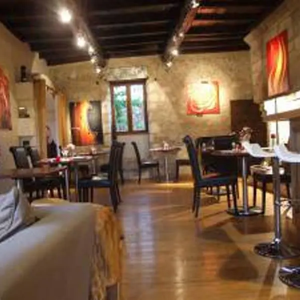 La Roseraie resto1