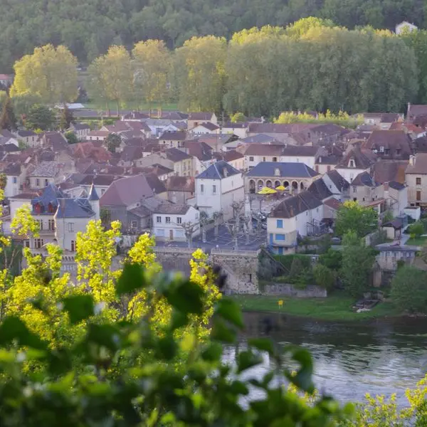 Lalinde bastide anglaise en bord de rivière