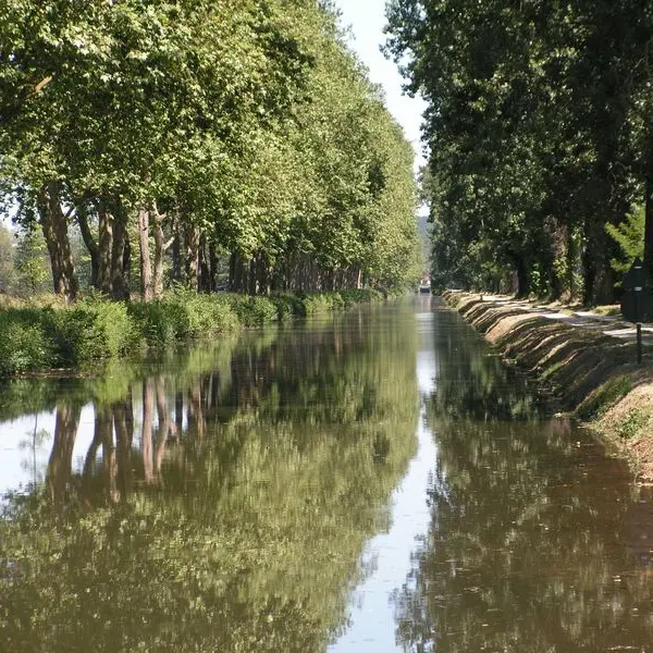 Lalinde bastide anglaise en bord de rivière