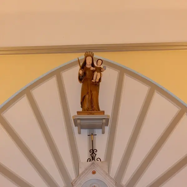 Statue Chapelle Notre-Dame de Bon Secours