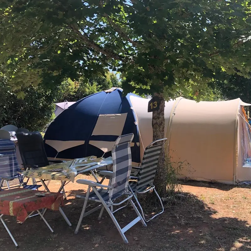 Tente équipée camping naturiste Le Marcassin