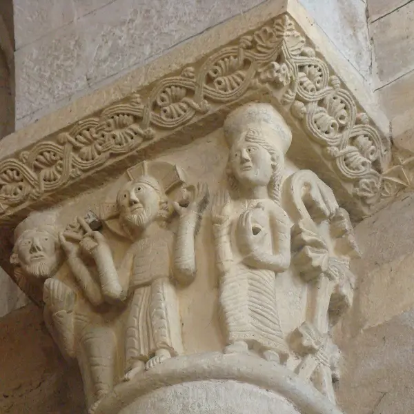 Thiviers église chapiteau