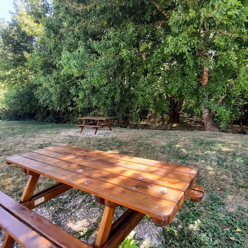 aire pique nique ruisseau saint martin l astier