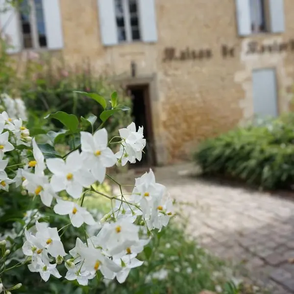 Lalinde bastide anglaise en bord de rivière