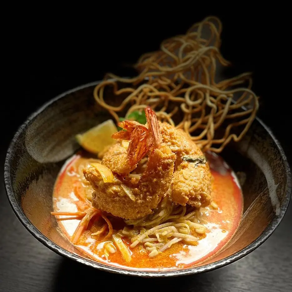 Mee Ka Thi Kung Thod (Ramen Lao)