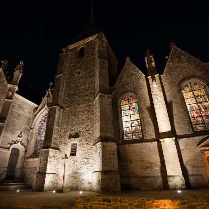 Eglise Saint-Mars nuit- Bais