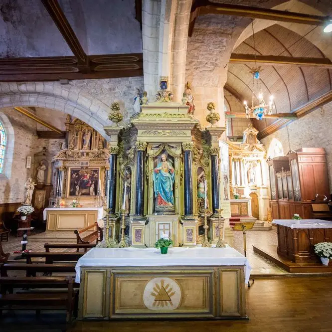 Église Saint-Pierre de Visseiche 2