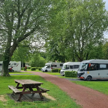 Aire Camping-Car Park de Cinq-Mars-la-Pile