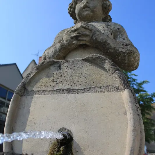 Fontaine-Bacchus-Veretz-NB