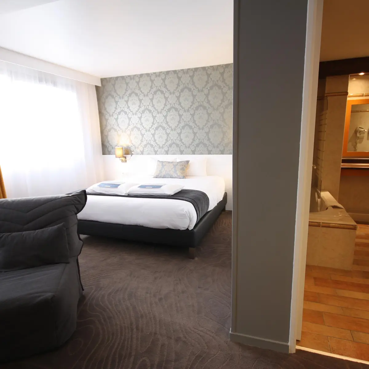 Kyriad-SPDC_Crédits-Kyriad-Saint-Pierre-des-Corps_Fin-3103027-(3)