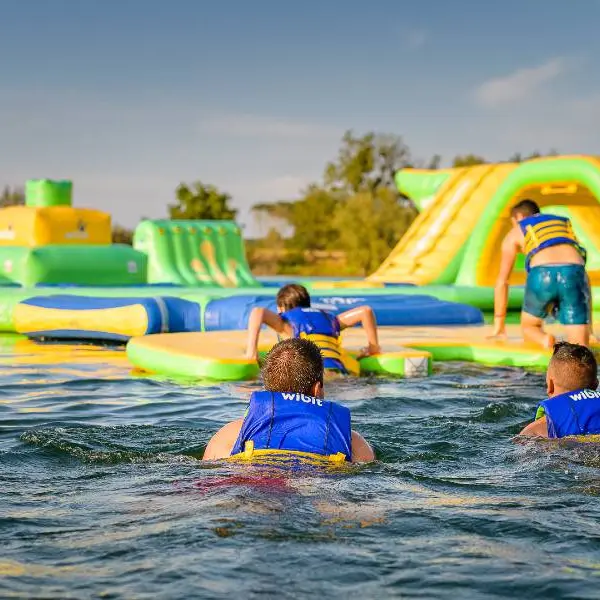 Parc_Aquatique_Lac_Hommes_Credit_ADT_Touraine_JC_Coutand_2030
