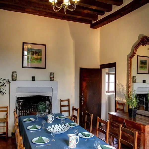 Salle_à_manger_les_ateliers_la_chartreue_du_liget_chemillé_sur_indrois_loches_val_de_loire