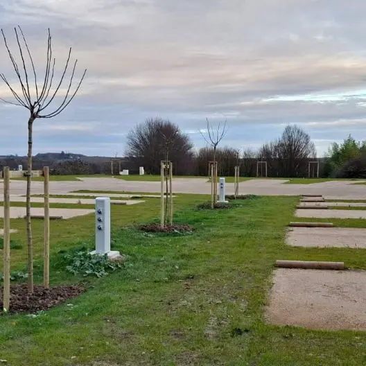 aire-campingcar-perrusson-3