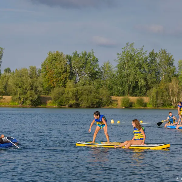 Lac d'Hommes - Paddle et activités nautiques sur le plan d'eau