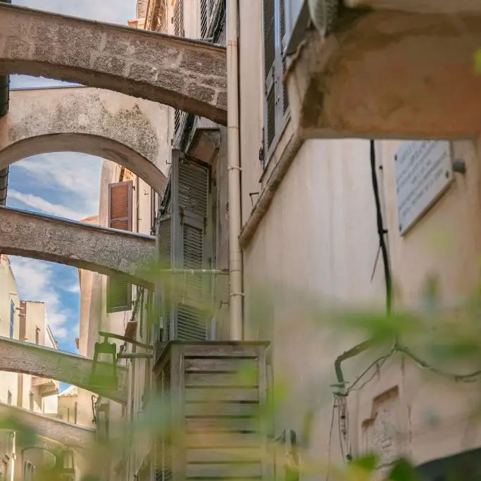 arcades ruelle Bonifacio