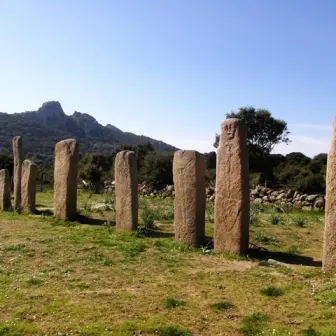 menhir cauria corse du sud patrimoine et culture corse archéologie_4