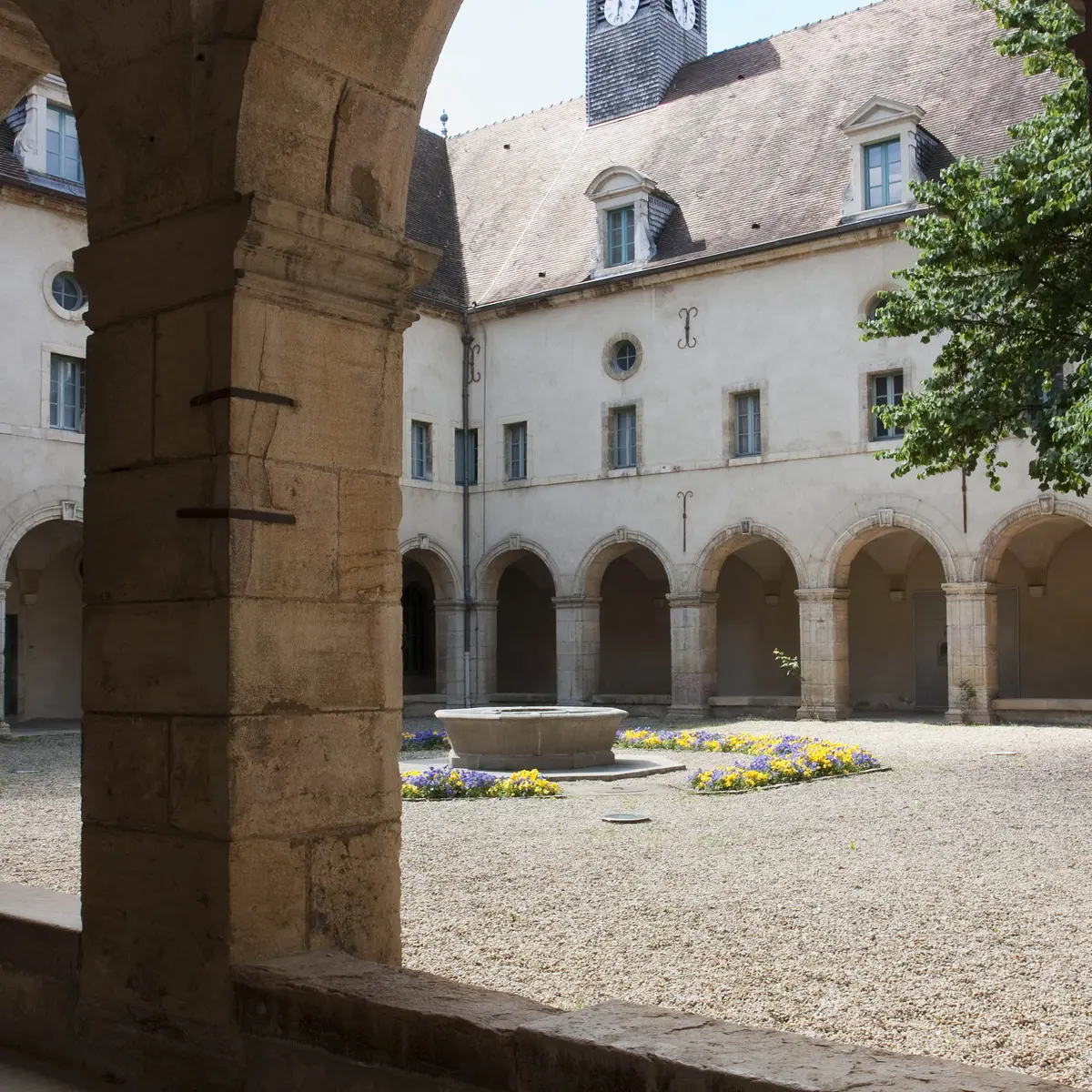 Cloître des Bernardines
