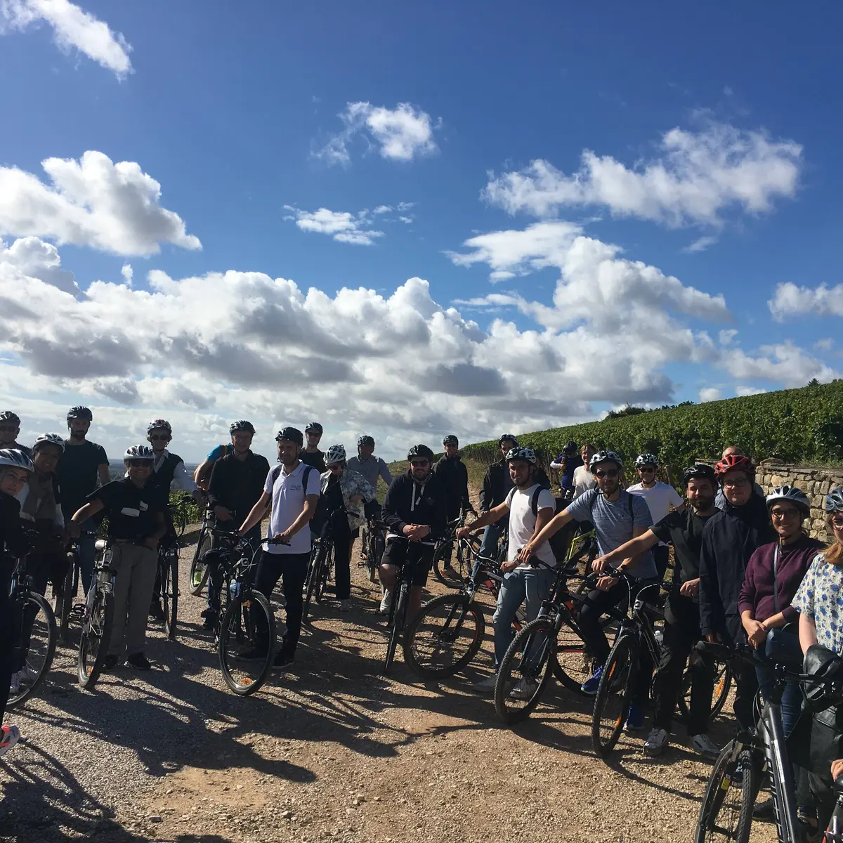Balade vélo électrique en Bourgogne dégustation surprise