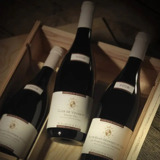 Ambiance Caisse bois - vins du Domaine Dubois R & Fils