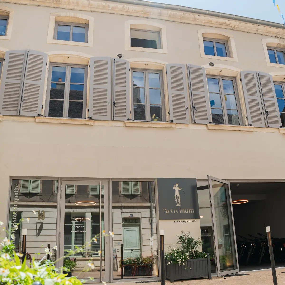 Façade