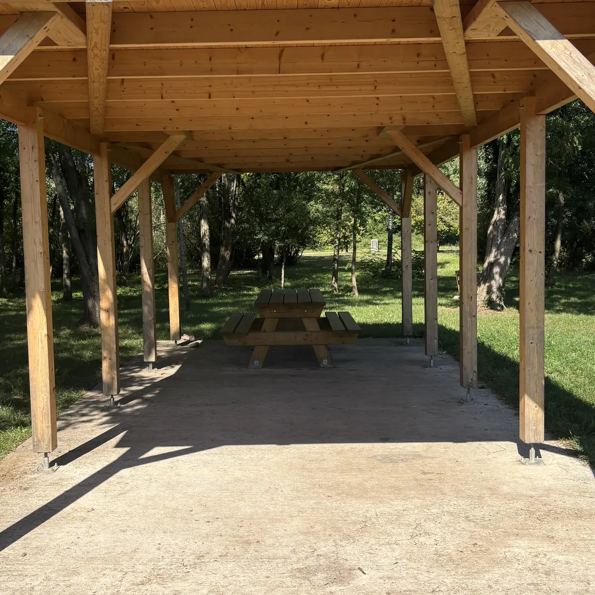 AIRE DE PIQUE NIQUE N°6