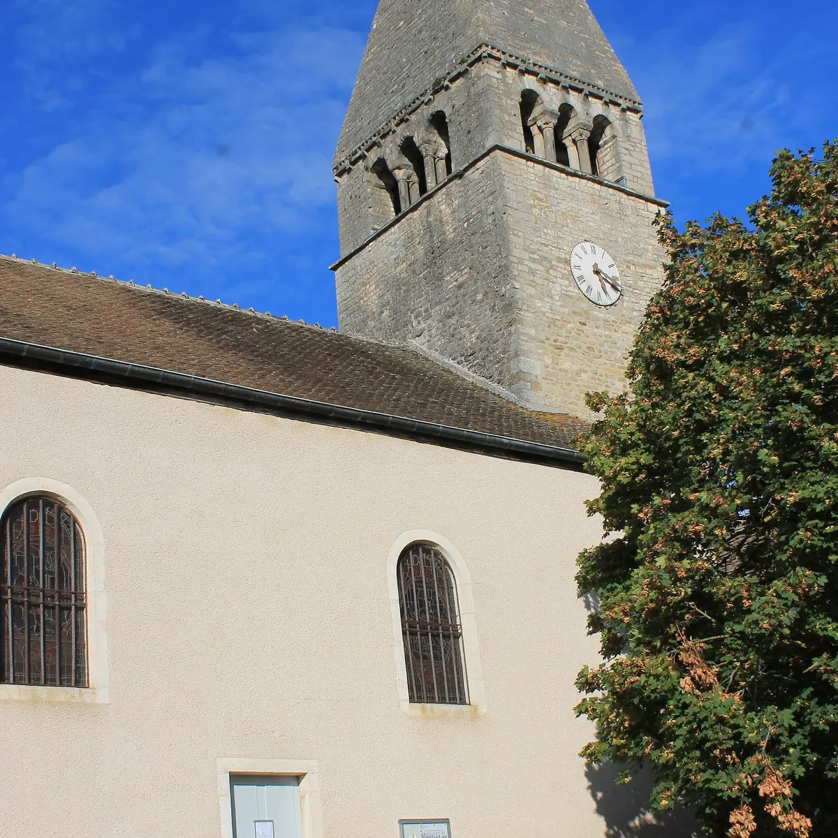 Jambles église Saint-Bénigne