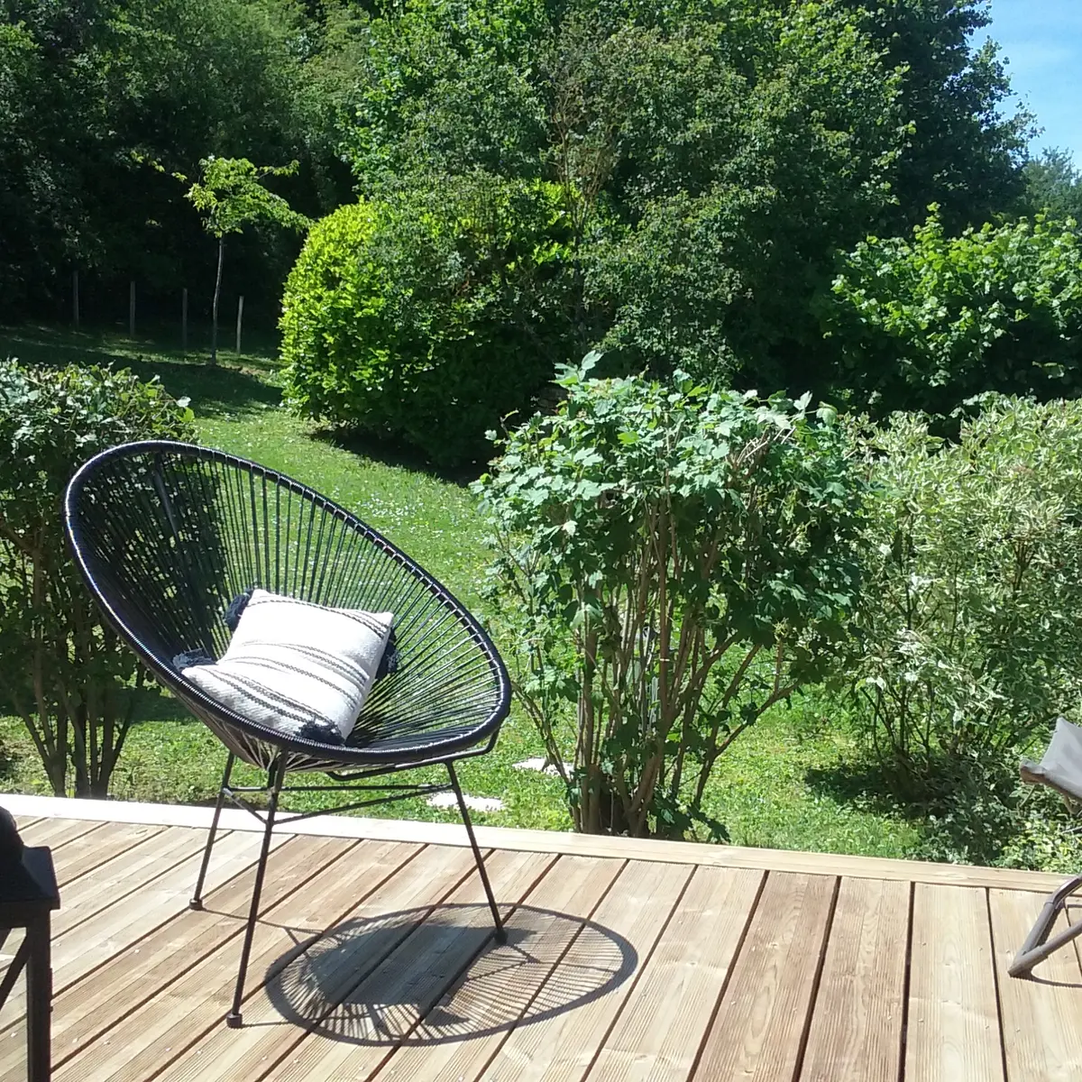 La Maison des Abeilles_terrasse_chambre Pommard