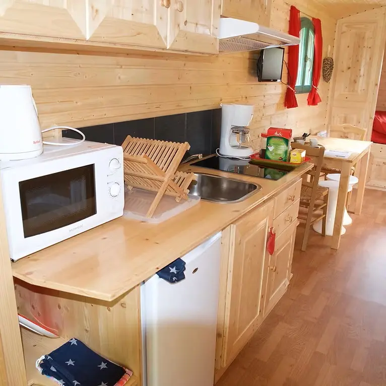 d4ed56_5a0b064d470b4d1280bd3756cf527e05~mv2_d_7360_4912_s_4_2