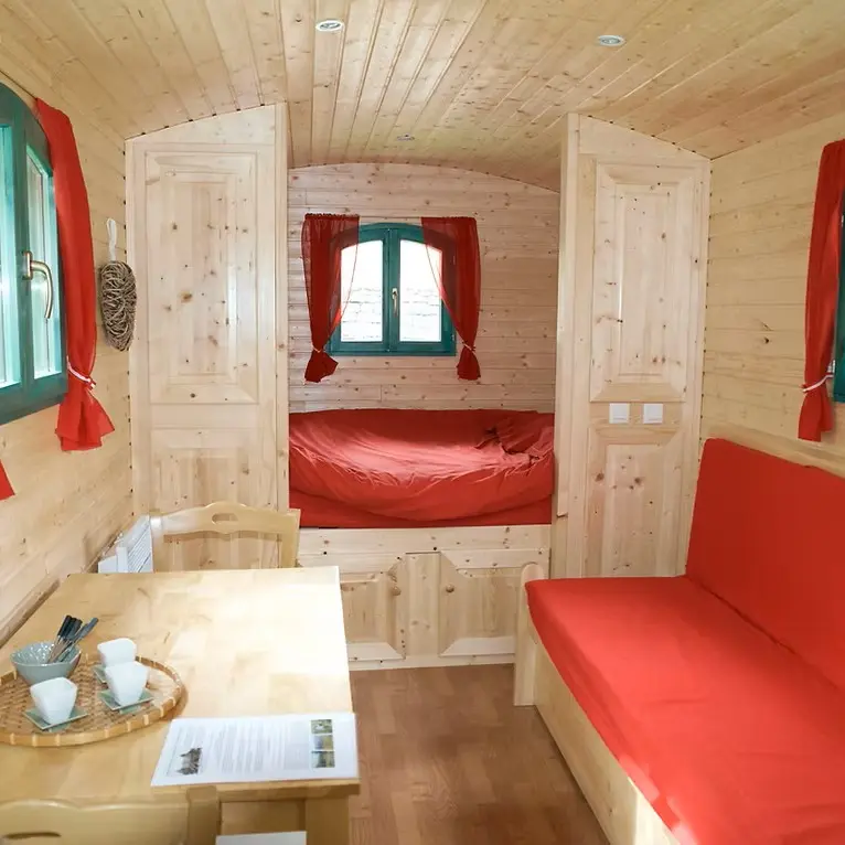 d4ed56_790965f25695414fb61e8fdb74c9870c~mv2