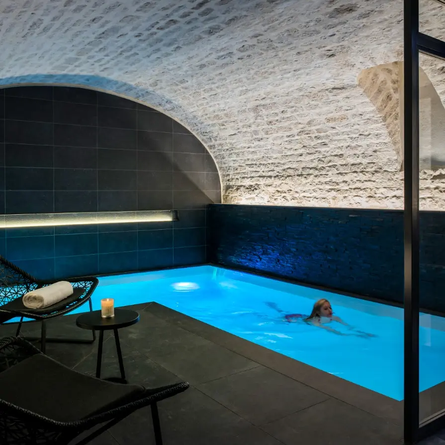 spadijongrandhotelacloche2