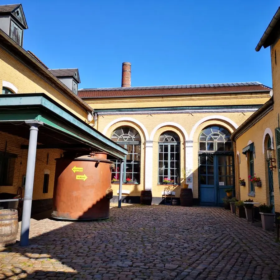 Entrée Distillerie Claeyssens Wambrechies