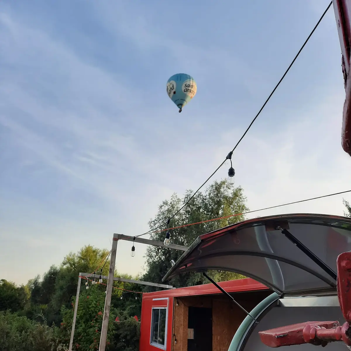 L amusette wambrechies vue montgolfière
