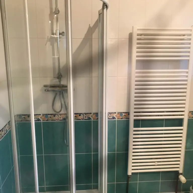 SALLE DE DOUCHE  CASSEL