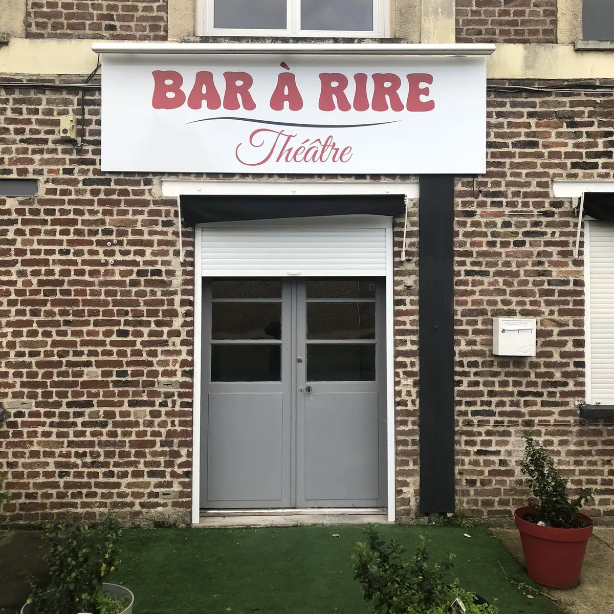 facade-bar-rire-marly
