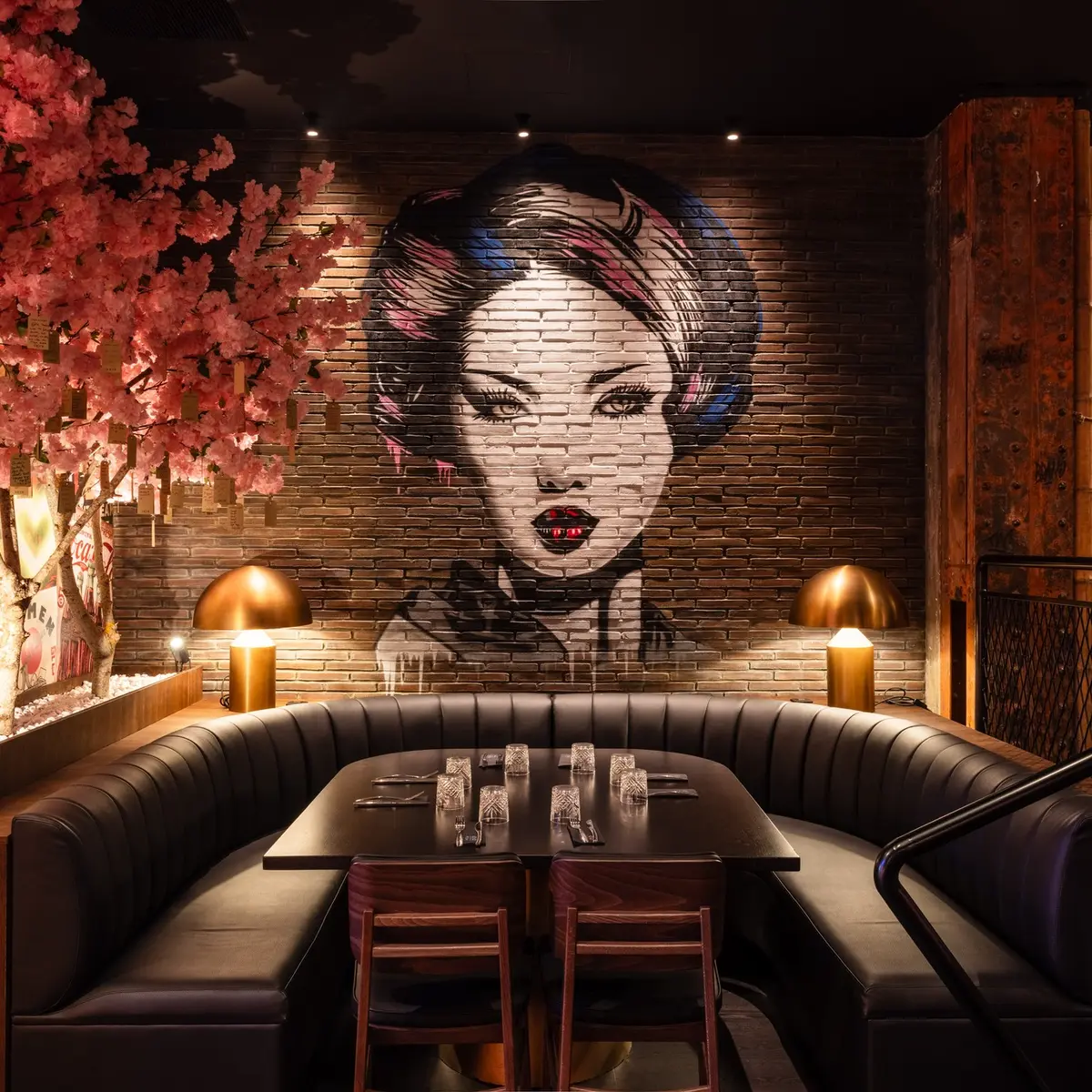 joyo-valenciennes-interieur-restaurant-zaina-pub-valenciennes