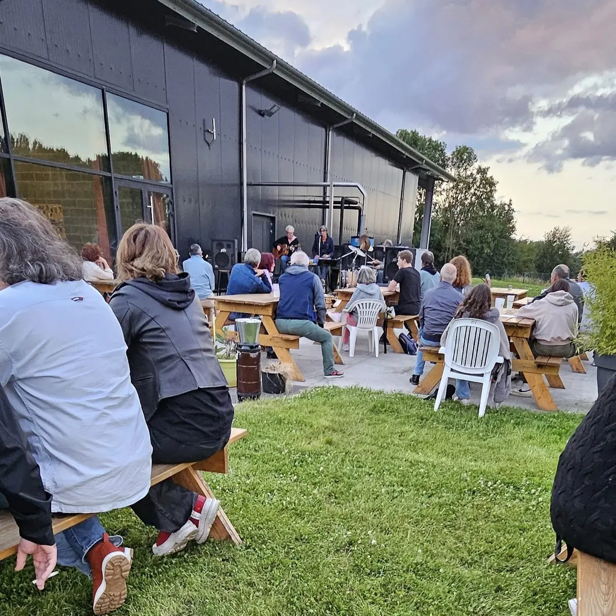 terrasse-brassrie-la-villette-saultain