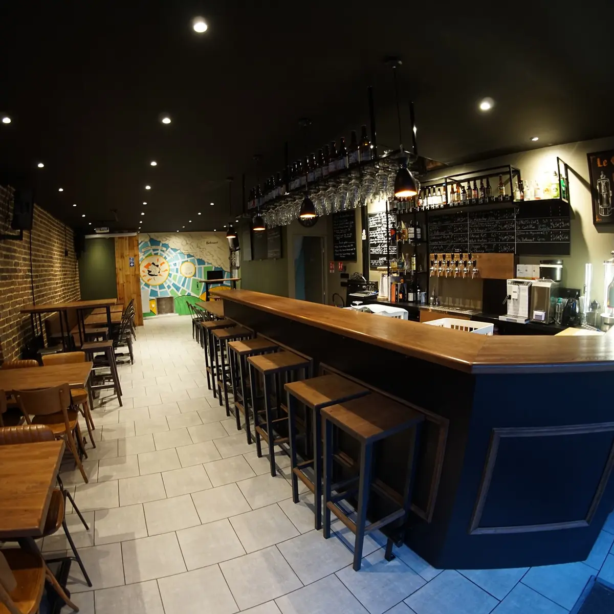 Vu d'ensemble du bar