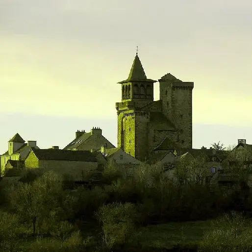 EGLISE FORTIFIEE DE SAINTE RADEGONDE